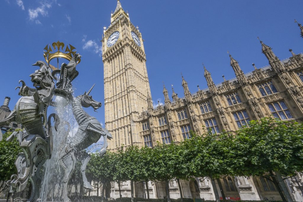 مؤتمر عالمي في ويستمنستر لحظر الاستغلال السياسي للأديان